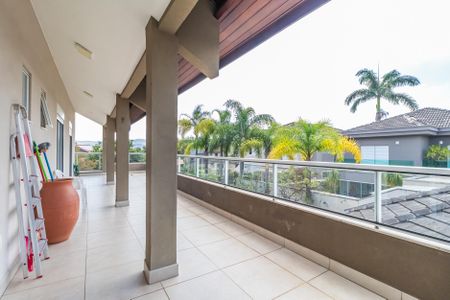 Casa de condomínio à venda com 404m², 4 quartos e 6 vagasSuíte 3