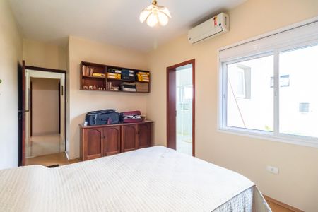 Casa de condomínio à venda com 404m², 4 quartos e 6 vagasSuíte 4