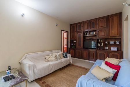 Casa de condomínio à venda com 404m², 4 quartos e 6 vagasQuarto