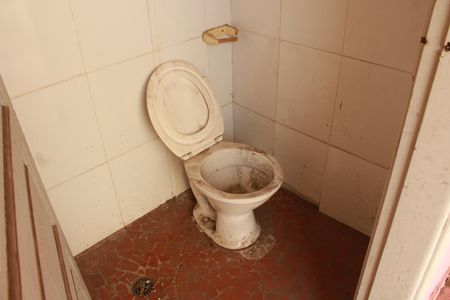 Casa à venda com 195m², 3 quartos e 1 vagaBanheiro 2