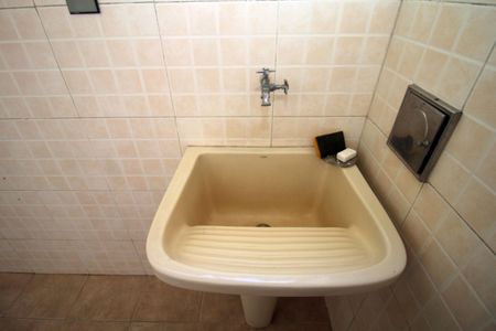 Apartamento para alugar com 70m², 3 quartos e 1 vagaÁrea de Serviço