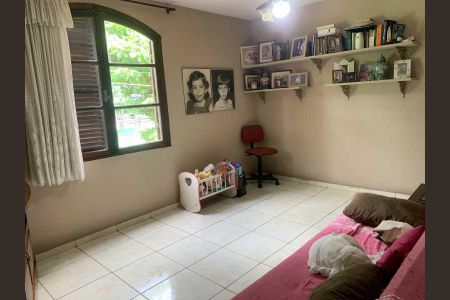 Casa de condomínio à venda com 381m², 4 quartos e 3 vagas