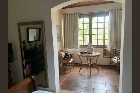 Casa de condomínio à venda com 381m², 4 quartos e 3 vagas