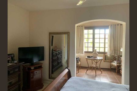 Casa de condomínio à venda com 381m², 4 quartos e 3 vagas