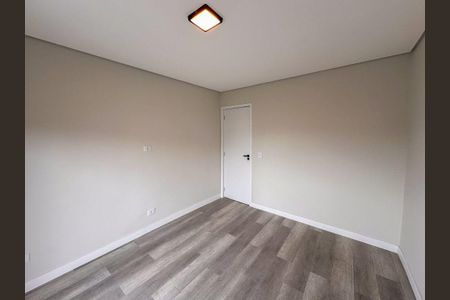 Casa de condomínio à venda com 131m², 3 quartos e 2 vagas