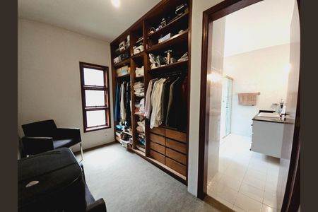 Casa à venda com 4 quartos, 285m² em Residencial Quatro (Alphaville), Santana de Parnaíba