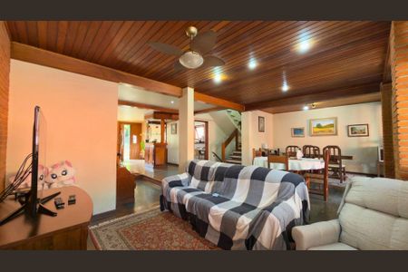 Casa à venda com 4 quartos, 305m² em Residencial Onze (Alphaville), Santana de Parnaíba