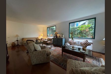 Sala de casa à venda com 3 quartos, 370m² em Butantã, São Paulo