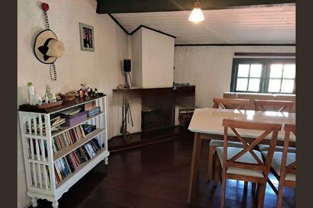 Casa à venda com 3 quartos, 370m² em Butantã, São Paulo