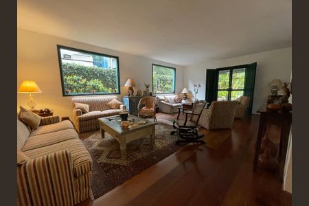 Sala de Estar de casa à venda com 3 quartos, 370m² em Butantã, São Paulo