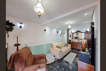 SALA de casa à venda com 2 quartos, 160m² em Vila Bertioga, São Paulo
