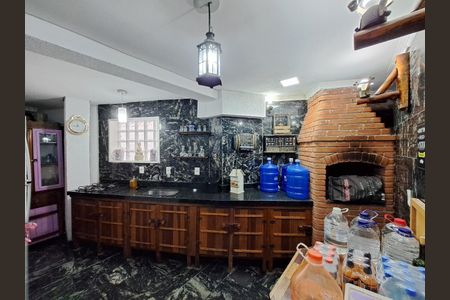 Casa à venda com 160m², 2 quartos e 2 vagasCHURRASQUEIRA