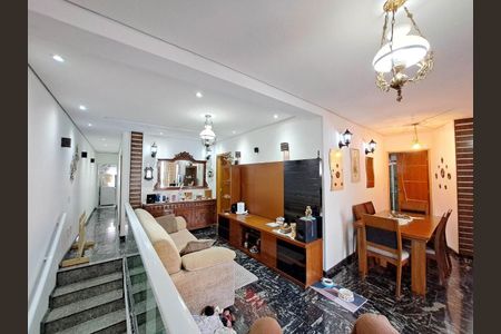 SALA de casa à venda com 2 quartos, 160m² em Vila Bertioga, São Paulo
