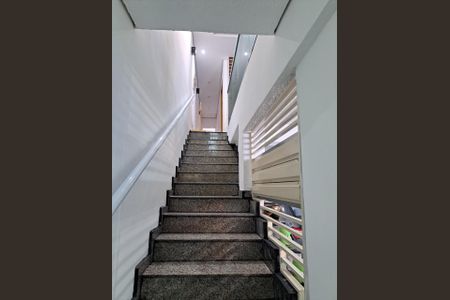 Casa à venda com 160m², 2 quartos e 2 vagasESCADA