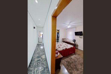 Casa à venda com 160m², 2 quartos e 2 vagasCORREDOR