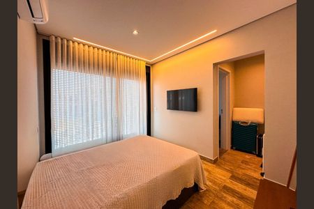 Casa à venda com 4 quartos, 347m² em Cidade Tamboré, Santana de Parnaíba