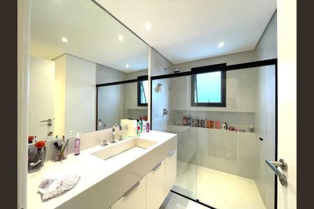 Casa de condomínio à venda com 548m², 5 quartos e 6 vagas