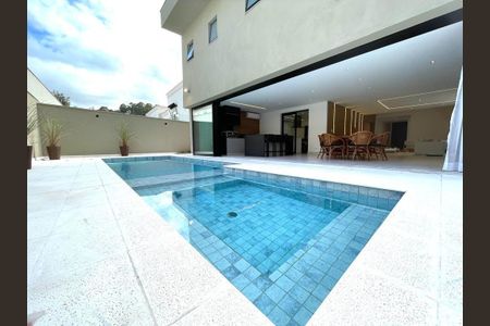 Casa de condomínio à venda com 548m², 5 quartos e 6 vagas