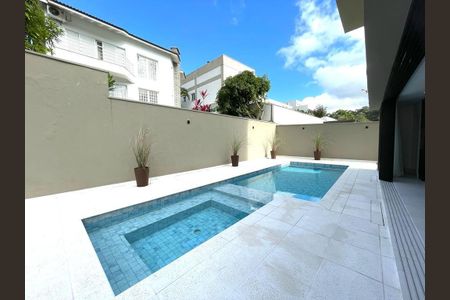 Casa de condomínio à venda com 548m², 5 quartos e 6 vagas