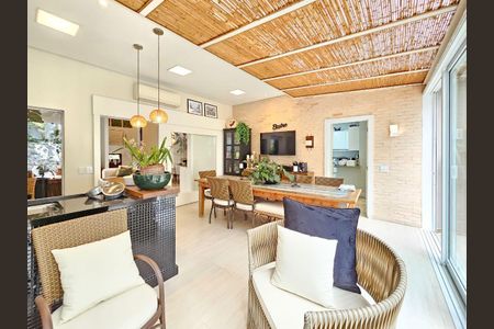 Casa à venda com 4 quartos, 350m² em Residencial Dez (Alphaville), Santana de Parnaíba