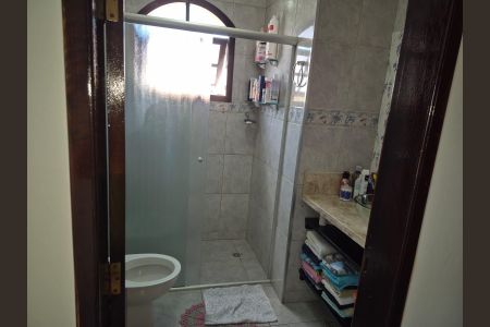 Casa à venda com 159m², 3 quartos e 4 vagasBanheiro