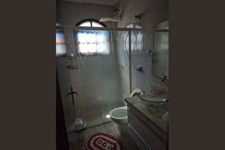 Casa à venda com 159m², 3 quartos e 4 vagasBanheiro