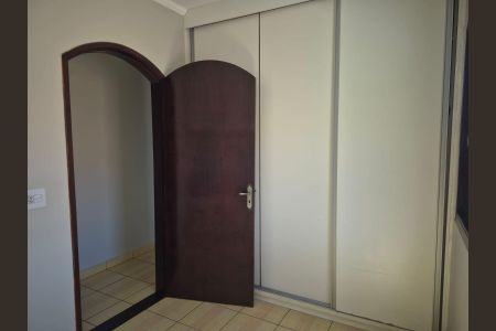 Casa à venda com 159m², 3 quartos e 4 vagasQuarto