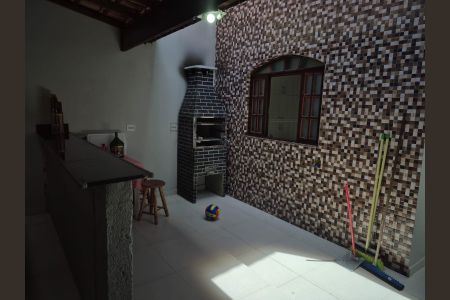 Casa à venda com 159m², 3 quartos e 4 vagasÁrea externa