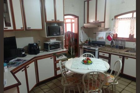 Casa à venda com 4 quartos, 360m² em Residencial Nove (Alphaville), Santana de Parnaíba