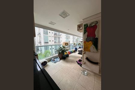 Apartamento à venda com 3 quartos, 232m² em Alphaville Industrial, Barueri