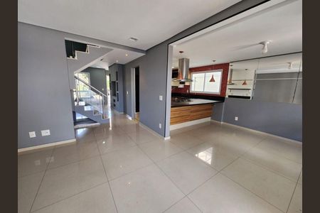 Casa à venda com 3 quartos, 168m² em Tamboré, Santana de Parnaíba