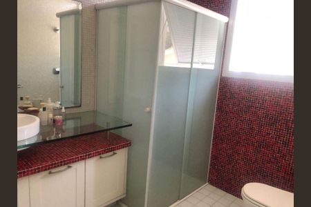 Casa de condomínio à venda com 950m², 4 quartos e 5 vagas