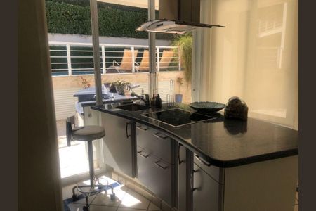 Casa de condomínio à venda com 950m², 4 quartos e 5 vagas