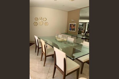 Casa de condomínio à venda com 950m², 4 quartos e 5 vagas