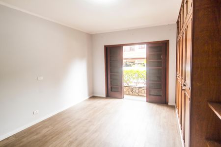 Casa à venda com 480m², 4 quartos e 3 vagas Casa à venda com 480m², 4 quartos e 3 vagasSuíte 2