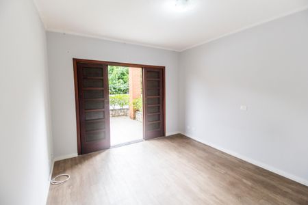 Casa à venda com 480m², 4 quartos e 3 vagas Casa à venda com 480m², 4 quartos e 3 vagasSuíte master