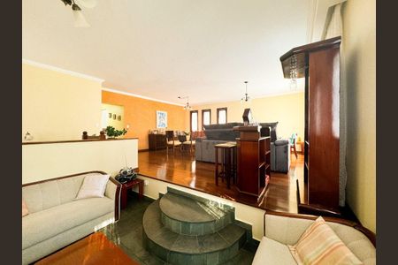 Casa à venda com 3 quartos, 287m² em Residencial Quatro (Alphaville), Santana de Parnaíba