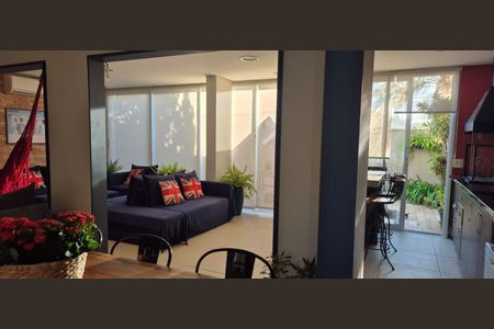 Casa à venda com 3 quartos, 180m² em Residencial Tambore III, Santana de Parnaíba