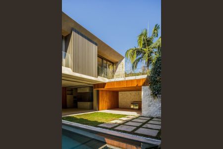 Casa à venda com 620m², 5 quartos e 4 vagasFoto 04