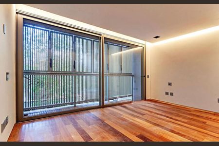 Casa à venda com 620m², 5 quartos e 4 vagasFoto 31