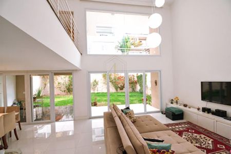 Casa de Condomínio à venda com 4 quartos, 340m² em Alphaville, Santana de Parnaíba