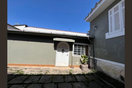 Casa à venda com 400m², 3 quartos e 2 vagas Casa à venda com 400m², 3 quartos e 2 vagasFoto 02