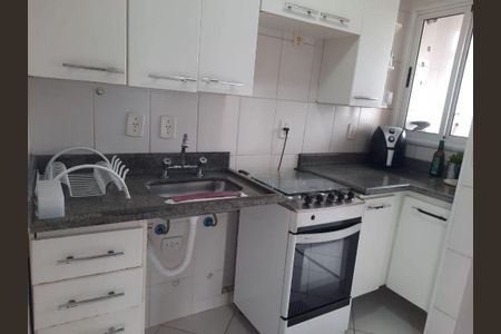 Apartamento à venda com 2 quartos, 70m² em Jardim Regina Alice, Barueri