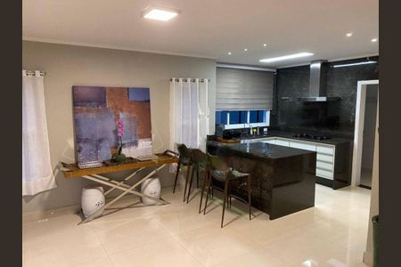 Casa à venda com 5 quartos, 340m² em Alphaville, Santana de Parnaíba