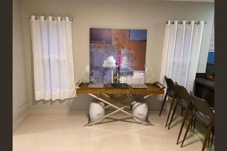 Casa à venda com 5 quartos, 340m² em Alphaville, Santana de Parnaíba