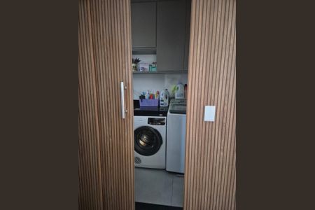 Casa de condomínio à venda com 160m², 3 quartos e 4 vagas