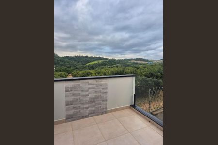 Casa de condomínio à venda com 160m², 3 quartos e 4 vagas