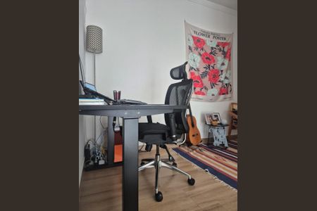 Casa de condomínio à venda com 160m², 3 quartos e 4 vagas