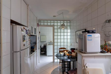 Apartamento à venda com 192m², 3 quartos e 1 vaga Apartamento à venda com 192m², 3 quartos e 1 vagaCozinha