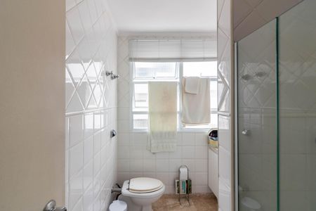 Apartamento à venda com 192m², 3 quartos e 1 vaga Apartamento à venda com 192m², 3 quartos e 1 vagaBanheiro